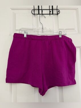Victoria Secret Women’s Casual Magenta Sweat Shorts - Classic Pull-On Style